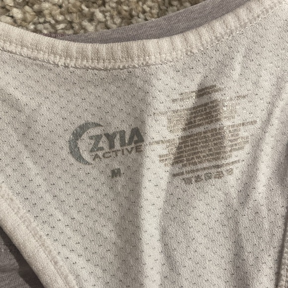 Set of 3 - athletic tank tops - Picture 2 of 10